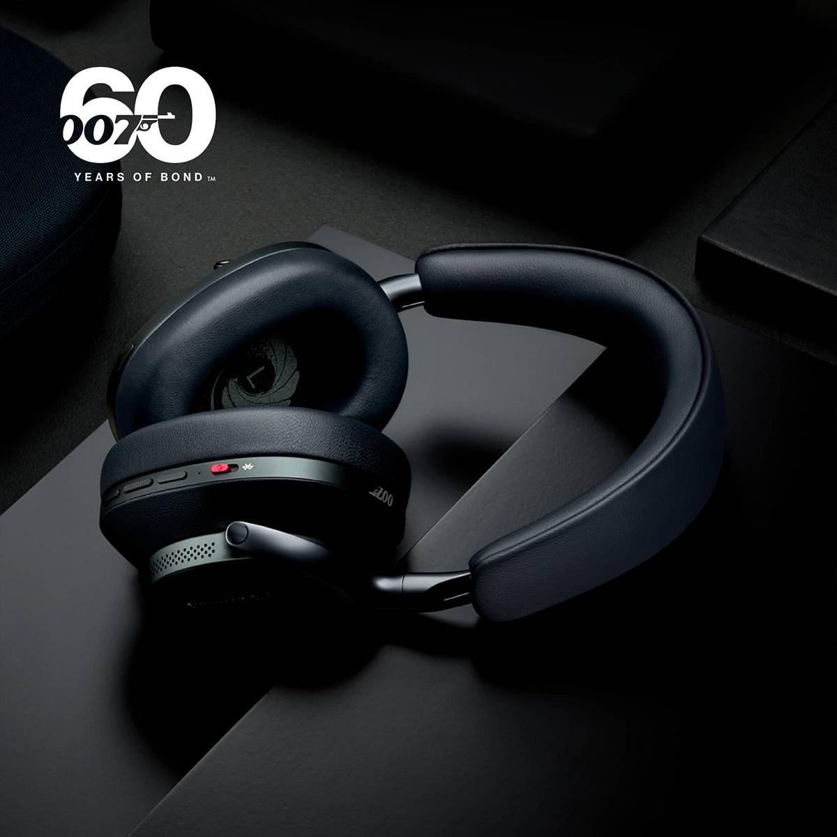 Bowers & Wilkins Px8 007