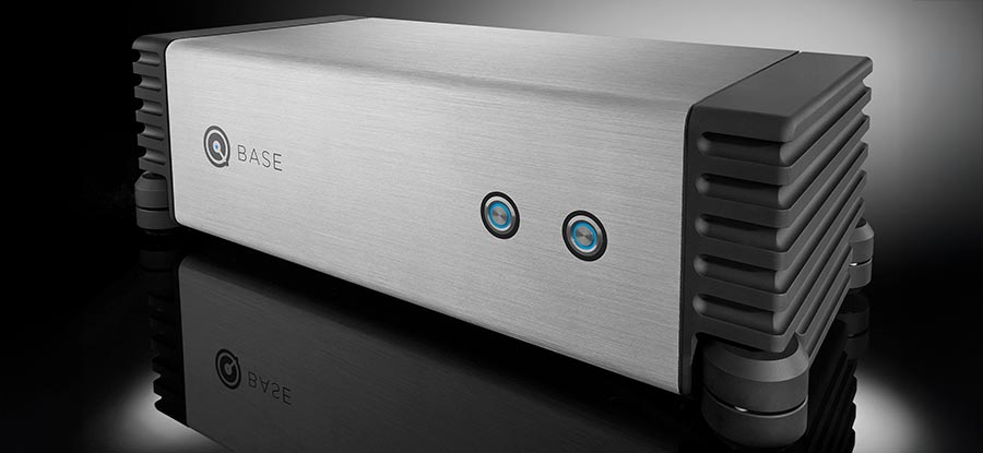 Front angle of a Nordost QBASE Reference power distributor with metallic housing